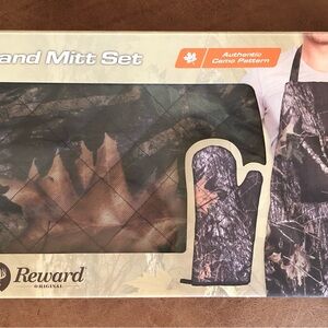 Apron & Mitt Set Camo Design Gift Set